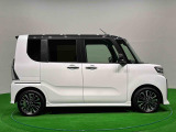 ドアは約90度に開くので荷物も積み込みやすく、乗り降りもしやすい♪ ロングドライブも快適に過ごせる工夫がいっぱいです♪♪