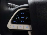 ステアリングスイッチではオーディオ操作が可能です。運転中のご利用は十分にご注意ください。