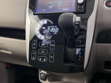 オートエアコンで快適な車内温度を演出してくれます!