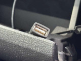 USB接続で携帯の充電など使い勝手がUP