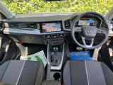 Audiのインテリアはエクステリア同様、優れたデザイン性とクオリティ、そして機能性を兼ね備えております。