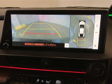 バックカメラが付いているので後方確認が非常にしやすいです。今や運転初心者も熟練者も必須装備!ついていて損はないですね♪