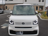 当社の優秀なスタッフがしっかり点検整備をさせていただいてからご納車いたします!さらに!ワイパーゴム、エレメント、エアクリーナーを新品交換させて頂いています!
