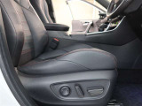 パワーシート搭載。微妙な調整が手軽にでき、ピッタリなポジションで運転することが可能です。