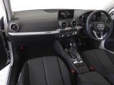 Audiのインテリアはエクステリア同様、優れたデザイン性とクオリティ、そして機能性を兼ね備えております。