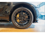 【SKY GROUP】BMW、MINI、VOLVO、JAGUAR、LANDROVER、PORCHE、MASERATI、LAMBORGHINI、ASTON MARTINの他14ブランドの輸入車を取り扱う正規ディーラーです。新潟県/神奈川県/東京都中心に全国で販売をしております。