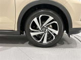 タイヤサイズは(165/60R17)で純正アルミホイールです。