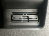 ETC車載器付きです♪高速道路をスイスイと通過!で、キャシュレス!クルマは料金所をノンストップで通過することができます☆