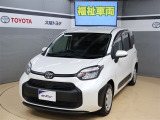 車いすのまま乗る時、車いすで乗らない時、どちらでも乗り降りしやすく、日常使いも便利。使う人や乗る人のすべての気持ちから生まれたクルマです