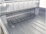 荷台はアルミ使用になります。