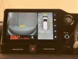 【バックカメラ】あると便利なバックカメラ装備!駐車時に後方がリアルタイム映像で確認できます。立体駐車場や夜間の車庫入れ時に大活躍!運転スキルに関わらず、今や必須となった装備ですね♪