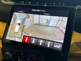 サラウンドビューカメラでどんな駐車場もスムーズに安全に駐車ができます。