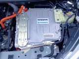 ◎ご購入いただきましたお車は弊社整備工場にて納車前点検整備として法定12ヶ月点検(車検整備付き販売車は車検整備)を実施。エンジンオイル・エレメント交換を行い※、ご納車いたします(※除く電気自動車)。