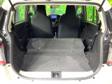 普段のお買い物や通勤、送迎等に十分な荷室スペースを確保しております。セカンドシートを倒すと、大きな荷物の積載も可能です♪