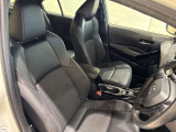 運転する人の体をしっかり支えるシート!