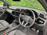 人間工学に基づいて設計されたシートは車のもっているドライビングフィールを存分にドライバーに伝えてくれるクオリティの高い仕上がりとなっています。