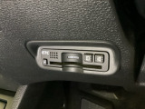 ハンドルの左下にETCがついています。高速道路の料金所の通過も楽々です。カードの取り出しもしやすい場所についています。