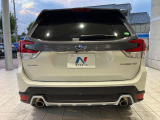 安心の最長10年・走行無制限保証(有償)をご用意。保証内容も充実はもちろん、無料点検&オイル交換や、年中無休の全国・24時間ロードサービスも付帯されておりますのでご安心下さい。