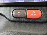 左側パワースライドドア付きだから、狭い駐車スペースなどでの 乗り降りラクラク!小さなお子さまのいるご家庭には嬉しい装備。