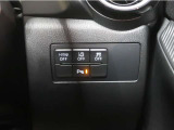 各操作スイッチが運転席すぐ近くにありますので、操作性バッチリです。