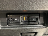 いまや快適なカーライフに欠かせないETCが付いています。