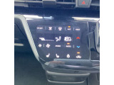 【フルオートエアコン】暑い季節に車内を冷やすだけでなく、除湿機能によりガラスのくもり防止にもなります!温度を設定すればあとはエアコンにお任せです