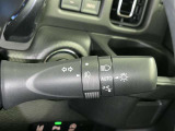 【オートライト】車外の明るさに応じて自動的にライトの点灯・消灯をしてくれます