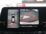 アラウンドビューモニター(車両を上から見たように表示)装着で車庫入れをサポート