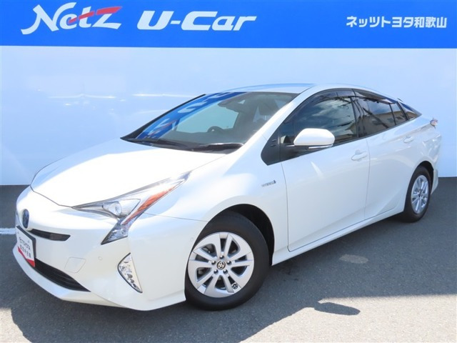 プリウス 1.8 S セーフティ プラス E-Four 4WD 