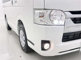 フォグランプ装着車です。暗い夜道の車両前方を明るく照らします