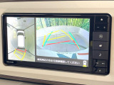 【パノラマモニター】専用のカメラにより、上から見下ろしたような視点で360度クルマの周囲を確認することができます☆縦列駐車や幅寄せ時に活躍してくれます♪