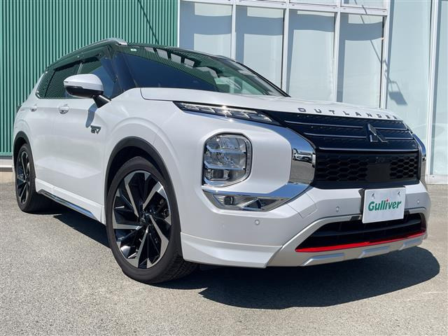 アウトランダー PHEV 2.4 P 4WD 本革シート サンルーフ