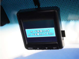 ◆ドライブレコーダー◆映像・音声などを記録する自動車用の装置です。 もしもの事故の際の記録はもちろん、旅行の際の思い出としてドライブの映像を楽しむことができます。