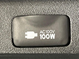【アクセサリーコンセント】キャンプやスポーツ、アウトドアでのアクティビティはもちろん、災害・停電の際に助けにもなるAC100Vコンセントを装備♪ケータイやタブレット、ゲーム機器の充電にも♪