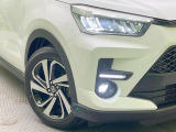 【シーケンシャルターンランプ付きLEDヘッド+LEDフォグ】人気の『流れるウィンカー』付きのLEDヘッドライトを装備♪高級感はもちろん、点灯時は存在感たっぷりで他車からも認識されやすく安心です。