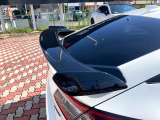 【純正OPリヤスポイラー】スポーツカーらしさがグッと引き立つ大型リヤスポイラーを装着♪高速走行時のスタビリティ(走行安定性)向上に役立ちます。