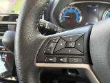 ハンドル左側のスイッチでオーディオの操作が可能なので、運転中でも楽に調整できます(^^♪