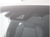 サポカーは、高齢運転者を含めたすべてのドライバーによる交通事故の発生防止・被害軽減対策の一環として、国が推奨する新しい自動車安全コンセプトです。詳しくは販売店スタッフまでおたずねください。