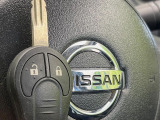 【キーレス】少し離れた場所からでもボタン一つでドアの開錠・施錠ができるのでとっても便利!ドアの鍵穴周りに傷をつけることもありません♪