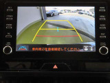バックガイドモニターで、後方を確認しながら安心して駐車することができます。運転初心者も熟練者も必須の機能ですよ!