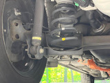 お車を安心してお乗りいただく為には、足回りの定期点検が欠かせません。サービスサポート(有償保証)では無料点検もご提供しており、安心のカーライフをお過ごしいただけるサポート体制が整っています。