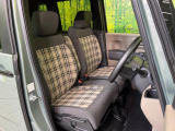 運転席シート廻りは使用感も少なく、良好な状態となっています。丁寧に使われていたことがよくわかりますね。