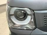 LEDヘッドライトは、点灯の瞬間から最大光量を発揮し、突然暗くなるトンネルなどでの安定感を高めます。