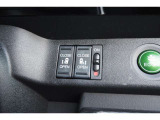 【パワースライドドアスイッチ】運転席から、後部座席の開け閉めが可能なボタンです!ワンプッシュで作動するので、手が塞がっている人などサポートに便利ですね♪