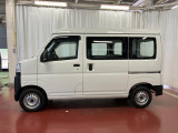 【スマートアシスト搭載車】 衝突回避支援ブレーキ機能(対車両・歩行者)、衝突警報機能(対車両・対歩行者)、誤発信抑制制御機能などの機能で安全な運転をサポートします。