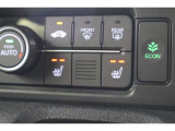 シートヒーター装備付き車!!座席に埋め込まれた電熱線によりシートを暖めることが出来る装備で、温められたシートは、寒い冬には最適です!!