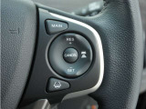 ◆アダプティブクルーズコントロール◆予め設定した車速内でクルマが自動的に加減速。前走車との適切な車間距離を維持しながら追従走行します。【LKAS】車線維持支援システムでステアリング操作を支援。