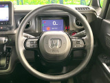 【ステアリングスイッチ】運転中、前方から目線をそらすことなく、オーディオ等の操作が可能な便利機能!安心&快適なドライブを演出してくれます♪