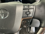 アクセルから足を離しても設定したスピードを保ち走行し、高速道路での疲労軽減に役立つクルーズコントロール付きです!