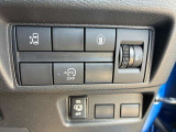 運転席右側に各種スイッチがあります!